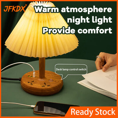 USB充電ポート付き多段階調光デスクランプ