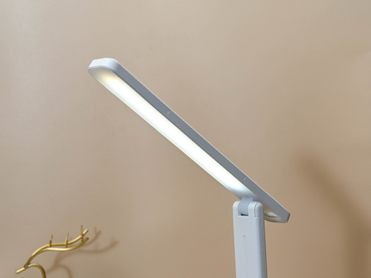 ポータブル 折りたたむLED 読書 ライト 充電式 テーブル デスク スタディ ランプ 寝室用 目保護用