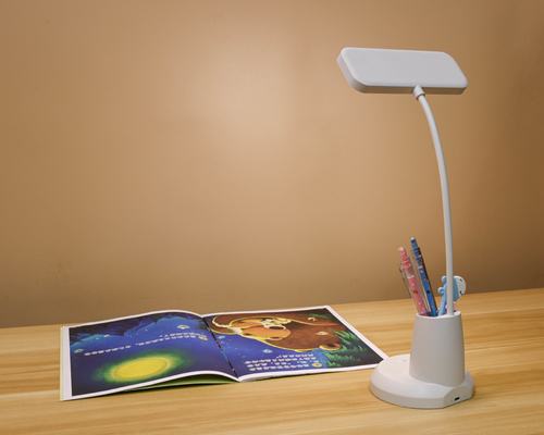 スタイリッシュなタッチコントロール 現代の充電テーブルランプ 完璧な色パレット