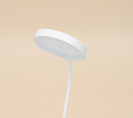 モダンな電気タッチ制御 LED テーブルランプ / テーブルランプ 3 段階の明るさ調整