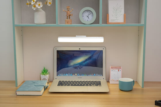 USB 再充電可能 ステップレス ディミング 読書ランプ モダンデザイン 吊り 磁気キャビネット 照明 回転 壁灯 再充電可能