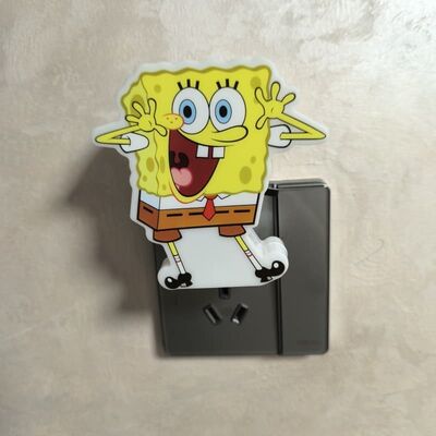 壁挿し型ナイトライト 複数の設定で一貫した省エネ照明を提供