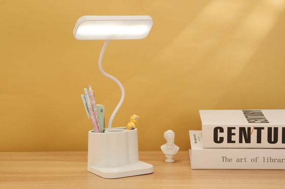 調整可能なオフィス照明 スマート LED 設計 デスクランプ