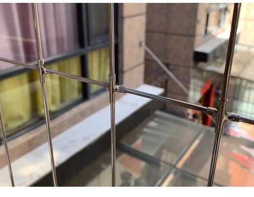 高耐久性バルコニー 安全グリル バルコニーセキュリティと保護のための耐腐蝕性