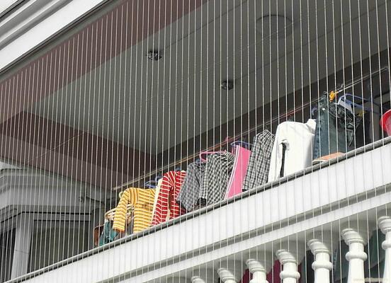 子供を保護する 灰色 AG4 端蓋付きの見えないバルコニーグリル
