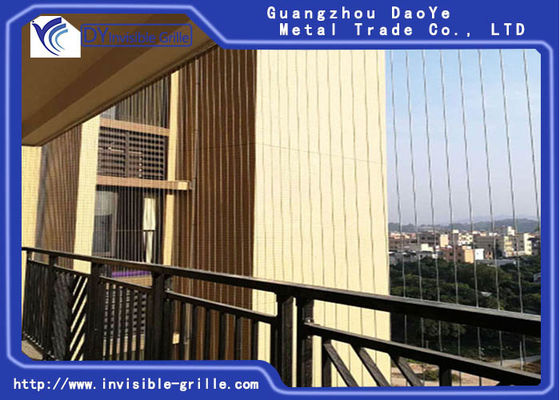 反錆白いアルミニウム1.6mmバルコニーの見えないグリル